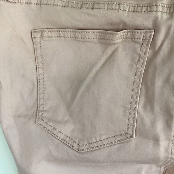 Celebrity Pink Women’s/Juniors Straight Leg Rose Pink Colored Jean Size 13/30 - Picture 8 of 9